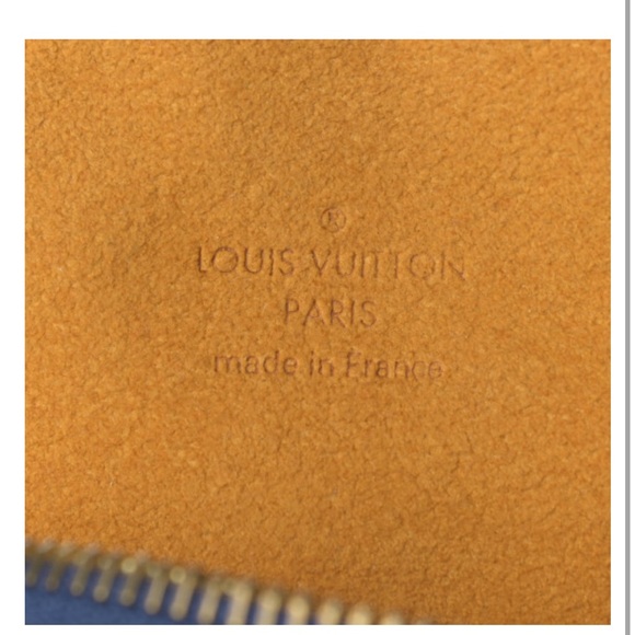 LOUIS VUITTON Denim Camera Bag - Picture 7 of 11